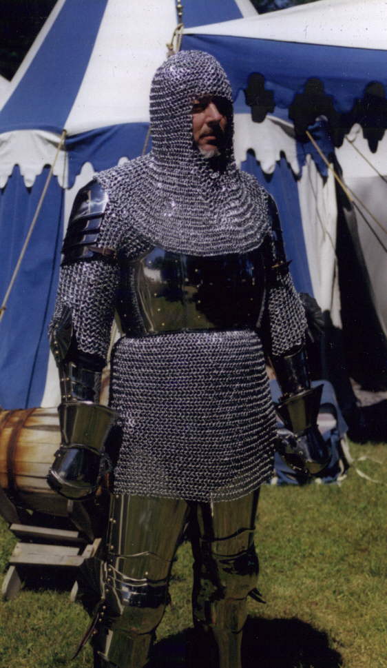 man-at-arms 14thC.jpg